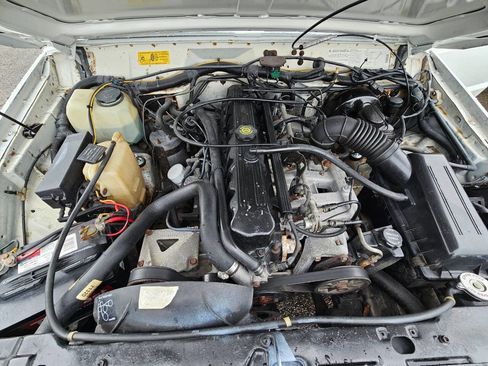 Used 1992 Jeep Comanche 4x4 image 23
