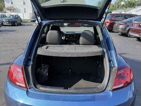 Used 2018 Volkswagen Beetle 2.0T S FWD image 17