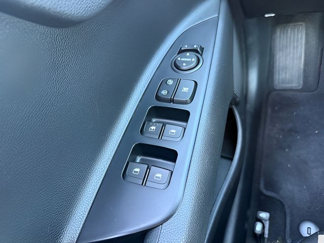 Used 2023 Kia Rio LX FWD image 17