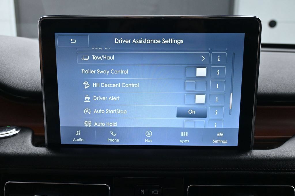 Used 2020 Lincoln Aviator Reserve w/ Equipment Group 202A AWD/4WD image 35