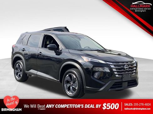 Used 2024 Nissan Rogue SV image 1