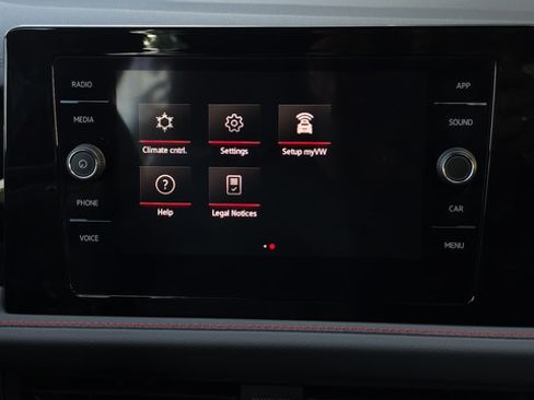 Used 2025 Volkswagen Jetta GLI Autobahn FWD image 11