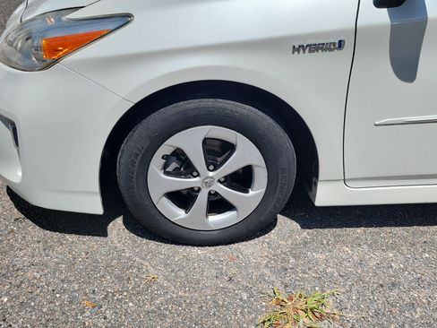 Used 2012 Toyota Prius Two FWD image 6