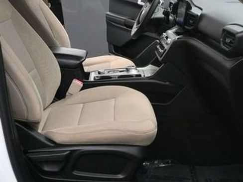 Used 2021 Ford Explorer 4WD image 10