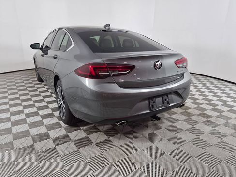 Used 2019 Buick Regal Essence w/ Sights and Sounds Package FWD image 5