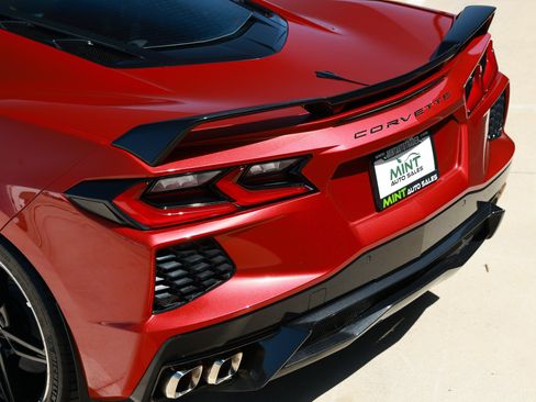Used 2024 Chevrolet Corvette Stingray Preferred Cpe w/ Z51 Performance Package RWD image 46