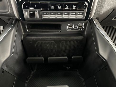 Used 2021 RAM 3500 Laramie image 9