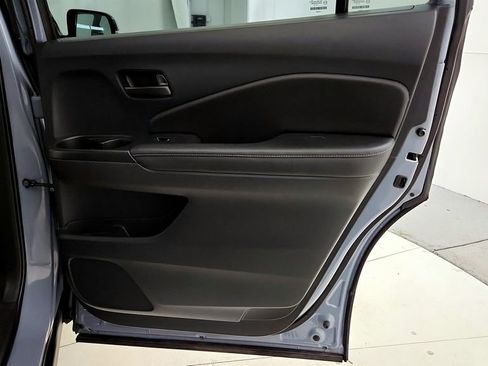 Used 2023 Honda Passport EX-L image 19