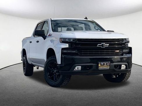 Used 2019 Chevrolet Silverado 1500 LT Trail Boss image 2