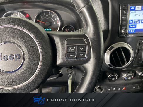 Used 2012 Jeep Wrangler Sahara w/ Dual Top Group AWD/4WD image 21
