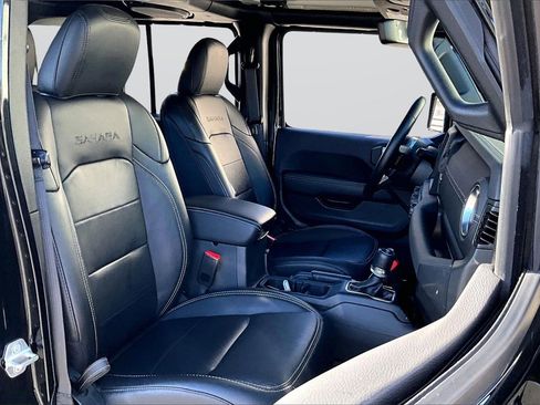 Certified 2023 Jeep Wrangler Sahara w/ Cold Weather Group image 23