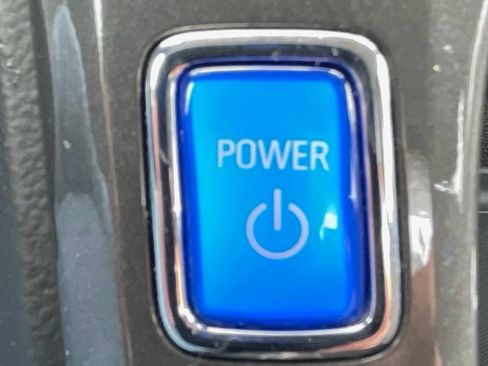Used 2014 Chevrolet Volt FWD image 24