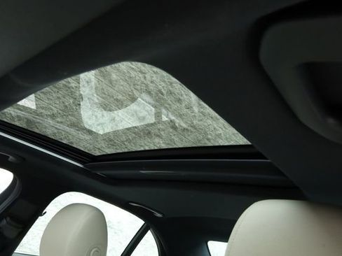 Used 2021 Mercedes-Benz E 350 Sedan image 16