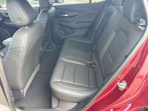 Used 2024 Buick Envista Sport Touring w/ Convenience I Package FWD image 23