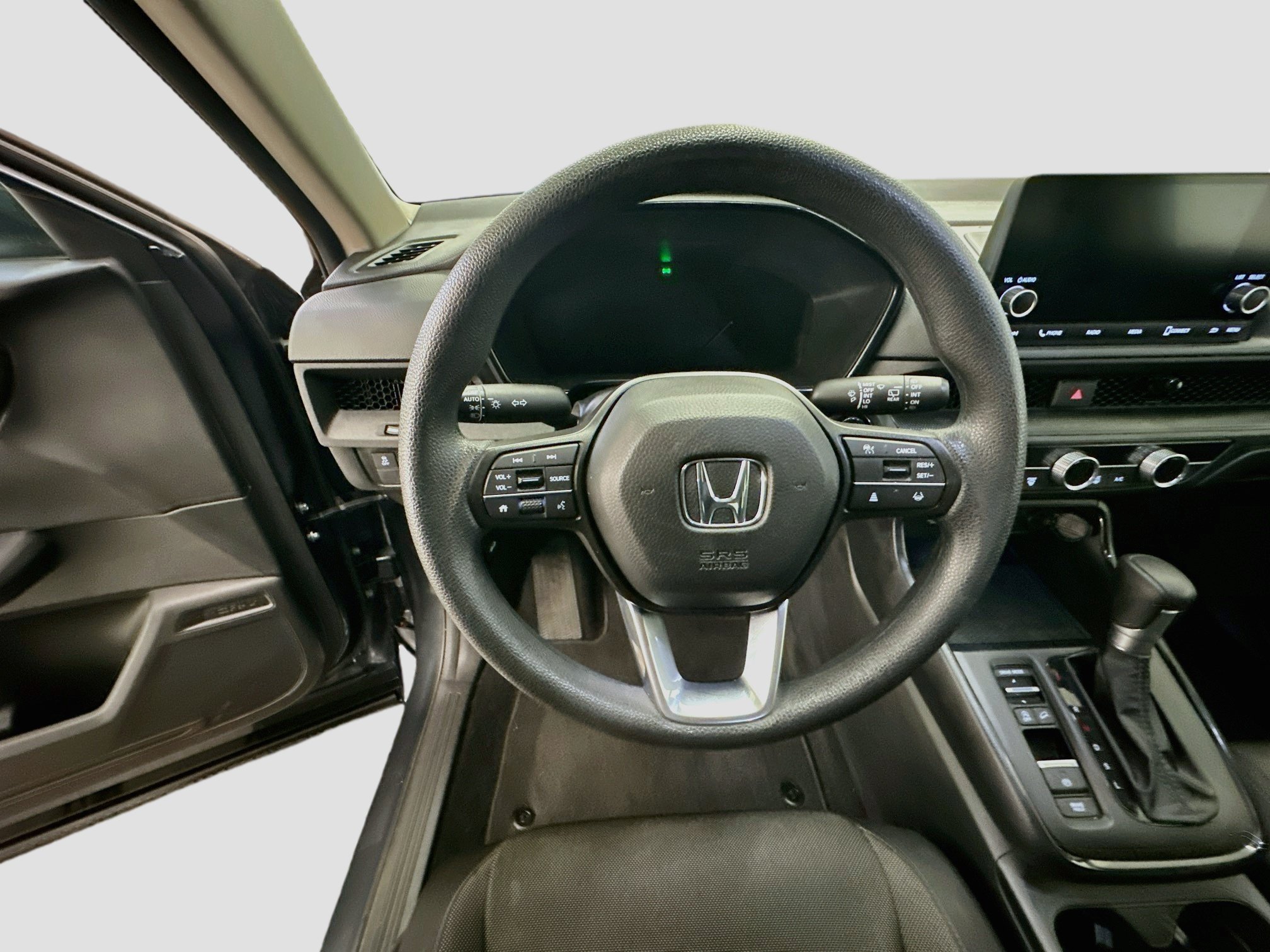 Used 2025 Honda CR-V LX image 18