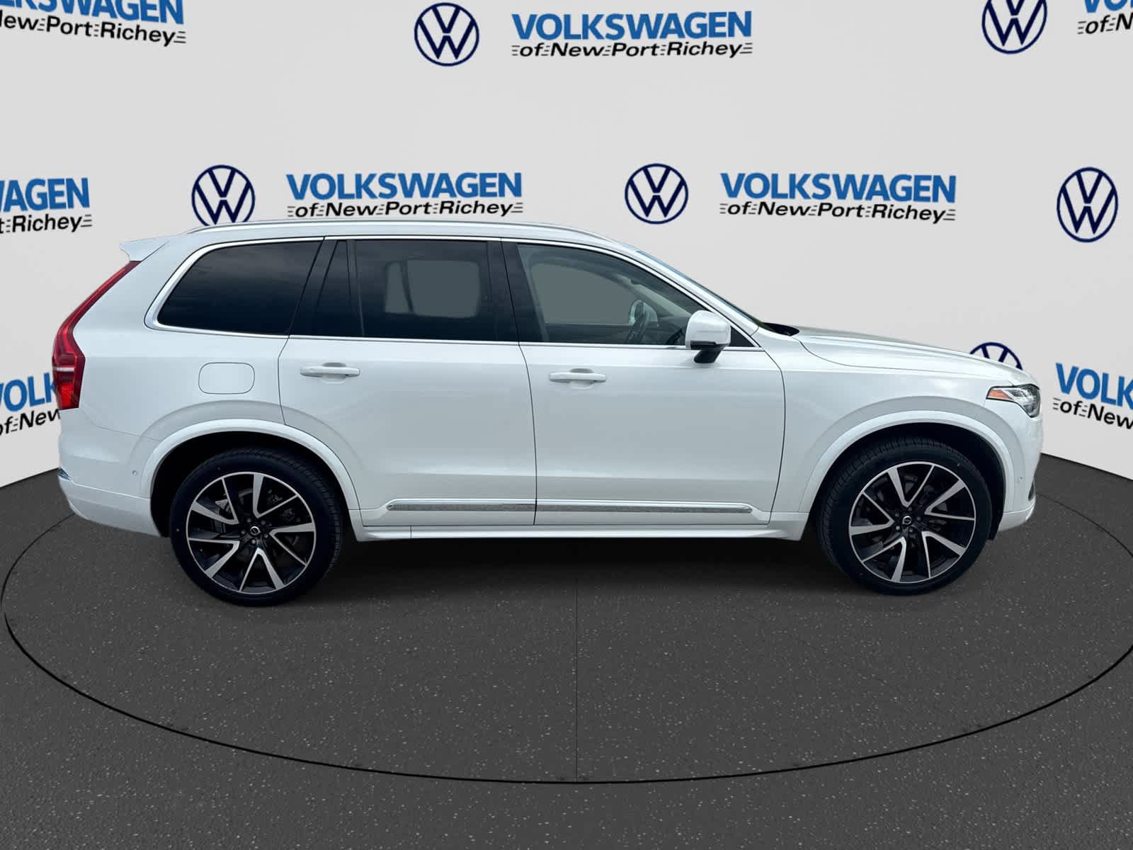 Used 2023 Volvo XC90 B6 Plus w/ Protection Package Premier AWD/4WD image 7