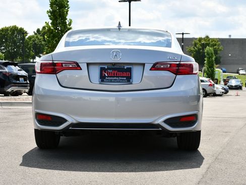 Used 2017 Acura ILX FWD image 8