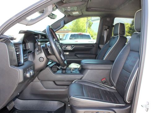 Used 2024 GMC Sierra 1500 AT4X AWD/4WD image 13