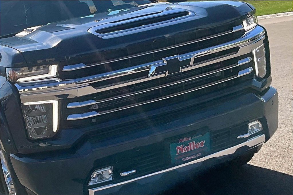 Used 2021 Chevrolet Silverado 3500 High Country AWD/4WD image 29
