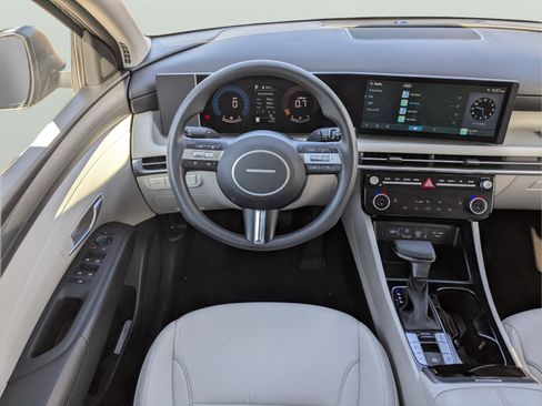 Used 2025 Hyundai Tucson SEL FWD image 17