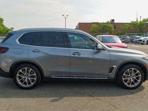 Used 2024 BMW X5 xDrive50e AWD/4WD image 8