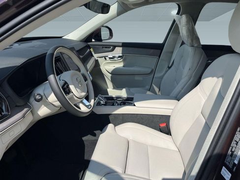 New 2026 Volvo XC90 B5 Ultra w/ Protection Package image 5