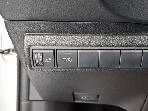 Certified 2023 Toyota Corolla SE image 23