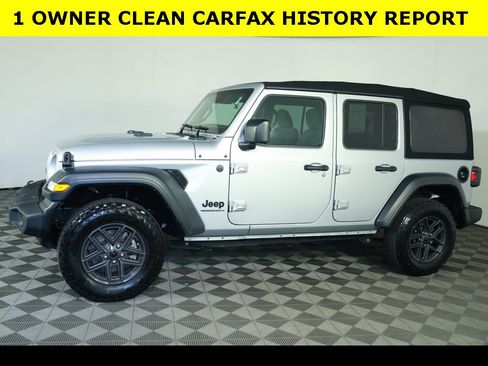 Used 2024 Jeep Wrangler Sport S image 2
