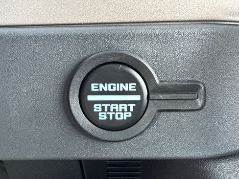 New 2025 Ford Bronco Outer Banks w/ Sasquatch Package image 19