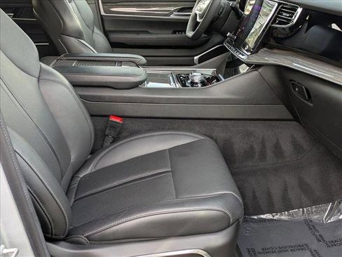 Used 2022 Jeep Wagoneer Series III w/ Flexible Seating Group image 22