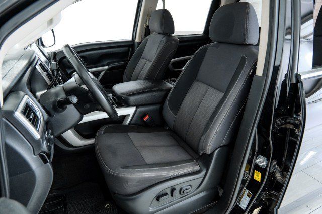 Used 2021 Nissan Titan SV w/ SV Convenience Package AWD/4WD image 28