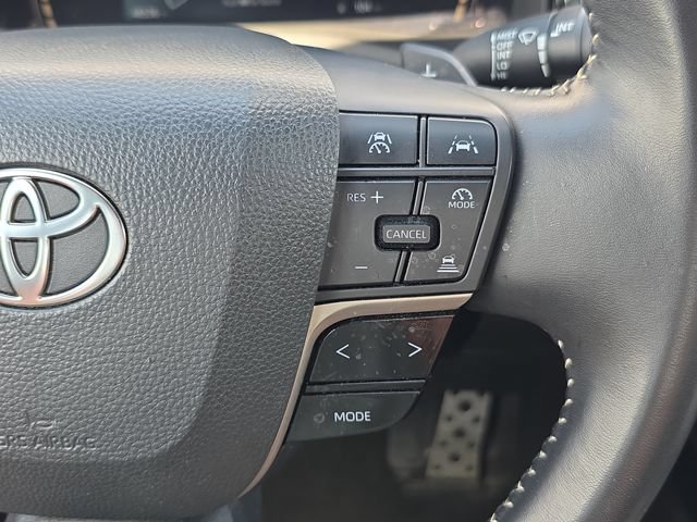 Used 2025 Toyota Camry SE FWD image 20