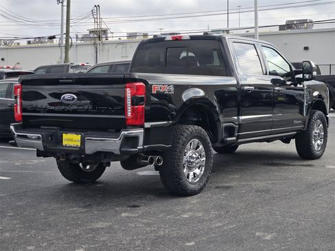 Used 2023 Ford F350 Lariat w/ Chrome Package image 5