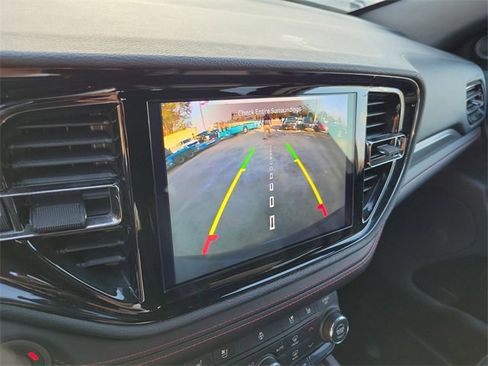 Used 2024 Dodge Durango GT image 23