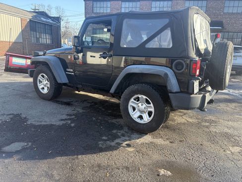 Used 2012 Jeep Wrangler Sport w/ Connectivity Group image 3