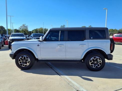Used 2024 Ford Bronco Outer Banks image 15