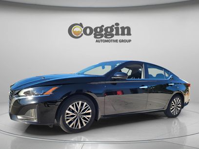 Used 2024 Nissan Altima 2.5 SV w/ SV Premium Package