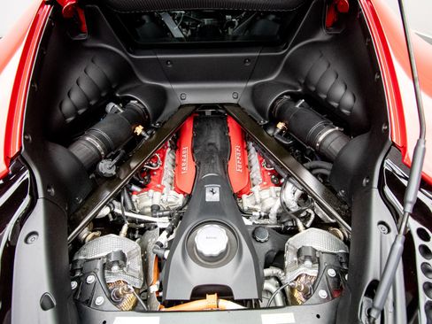 Used 2022 Ferrari SF90 Stradale AWD/4WD image 27