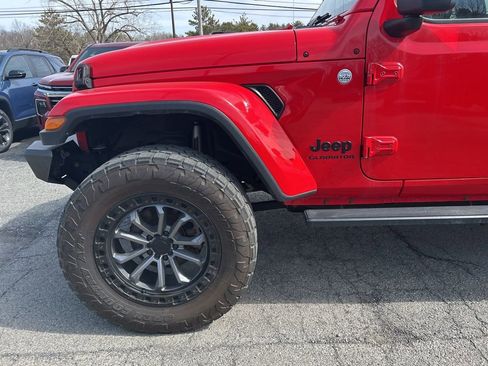 Used 2021 Jeep Gladiator Sport image 8