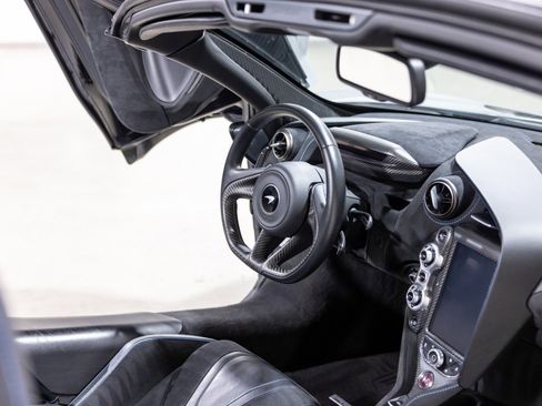 Used 2020 McLaren 720S Performance image 33
