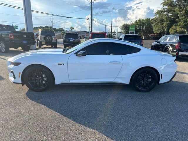 Certified 2025 Ford Mustang GT Premium RWD image 5