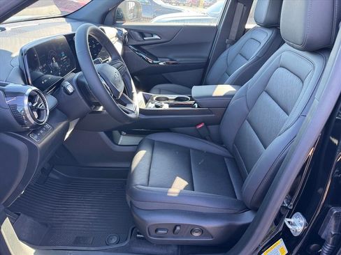 New 2026 Chevrolet Equinox LT w/ Convenience Package II image 4