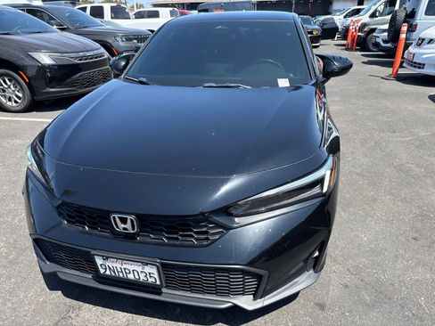 Used 2025 Honda Civic Sport image 2