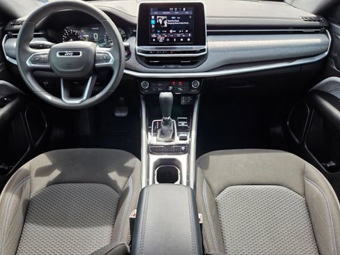 Certified 2025 Jeep Compass Sport AWD/4WD image 17