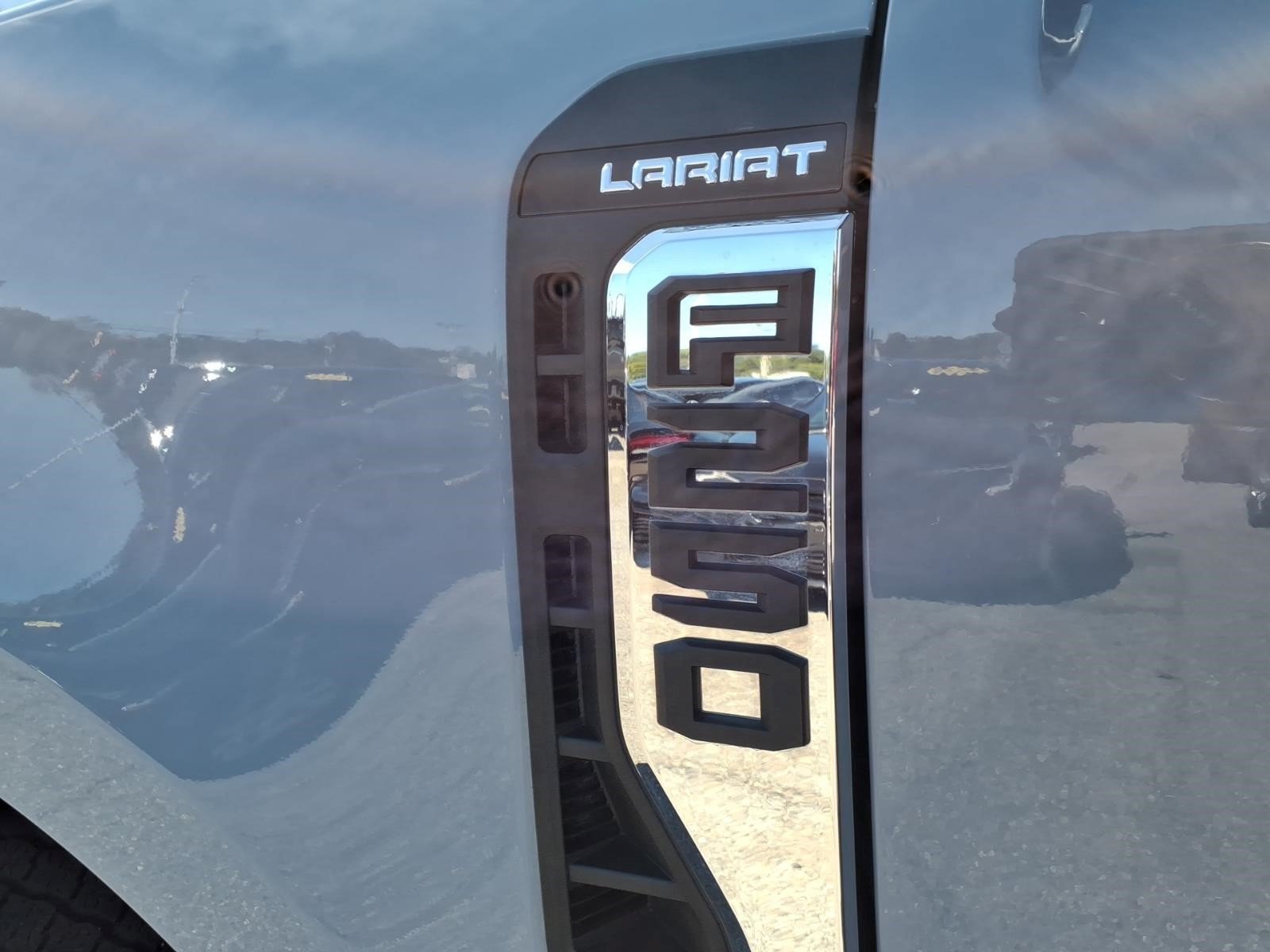 Used 2024 Ford F250 Lariat w/ Chrome Package AWD/4WD image 9