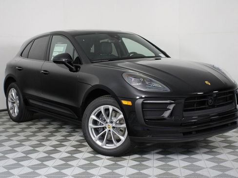 New 2026 Porsche Macan image 9