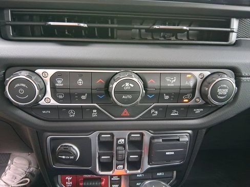 New 2026 Jeep Wrangler Unlimited Sport AWD/4WD image 10