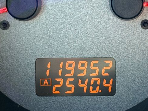 Used 2004 Nissan Maxima 3.5 SE image 21