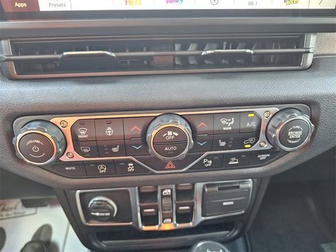 New 2025 Jeep Wrangler Sport S image 15