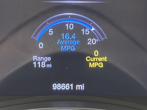 Used 2019 Jeep Grand Cherokee Overland AWD/4WD image 18
